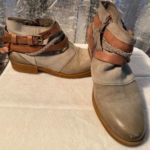 MIZ MOOZ "DANITA" LEATHER & SUEDE BOOTIES (SZ 36)